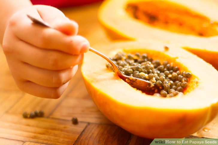 aid3776024-728px-Eat-Papaya-Seeds-Step-10
