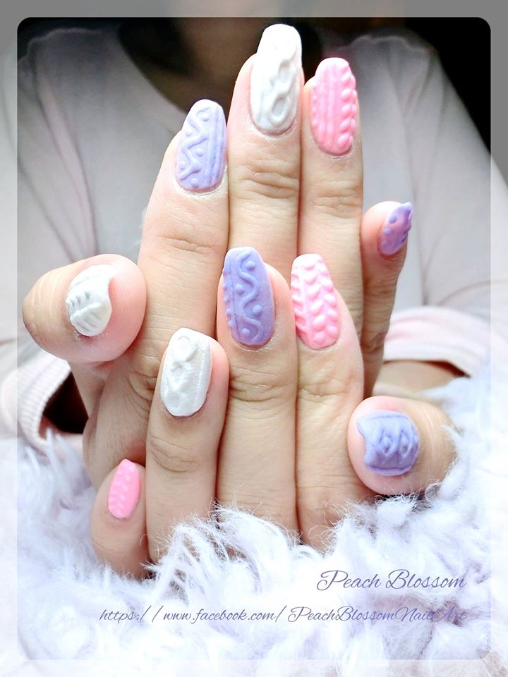cozy knitted nail design