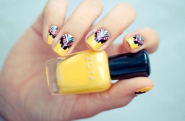 trendy-yellow-nail-art-3
